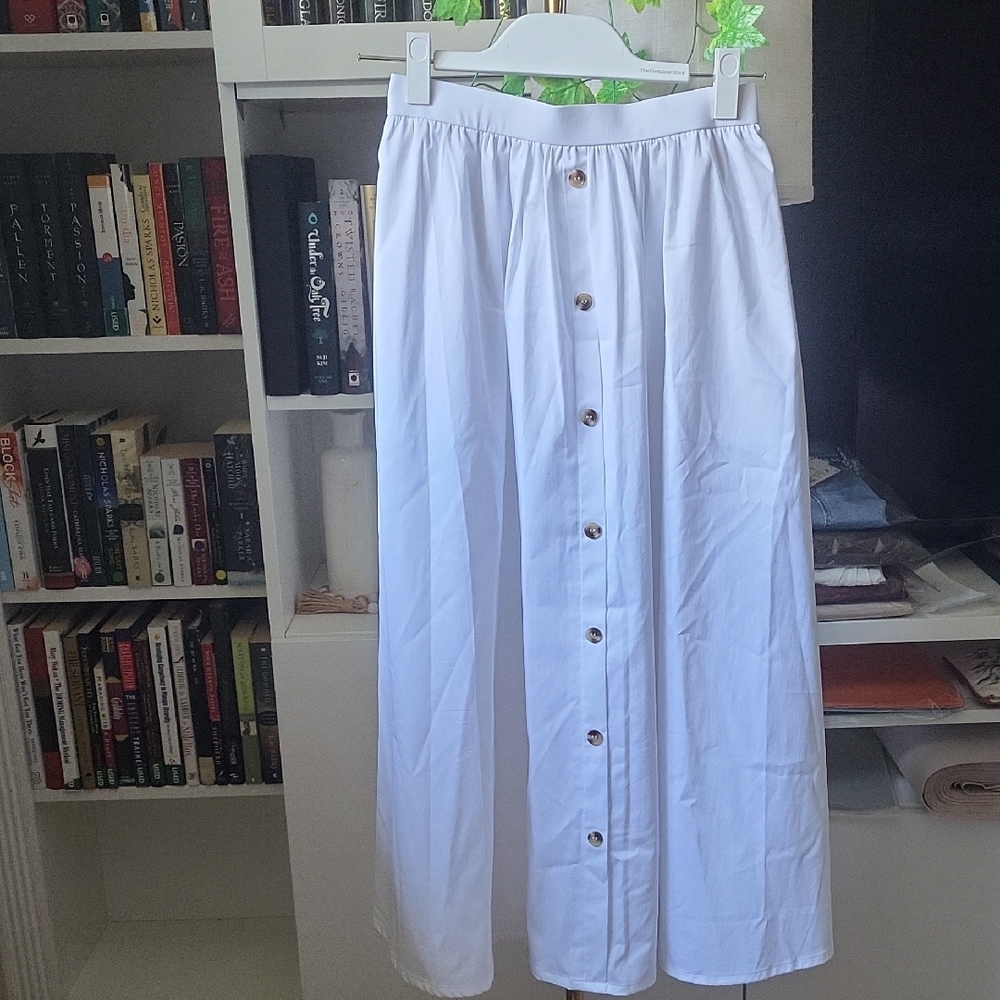 Nordstrom Classic White Maxi Skirt with Buttons